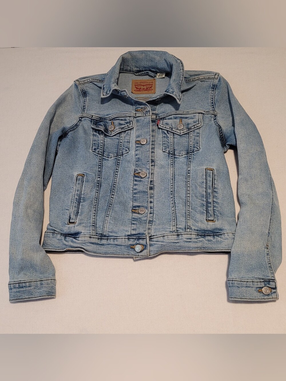Levi's Original Trucker Denim Jacket Light  Wash Blue Women's Large Classic Fall